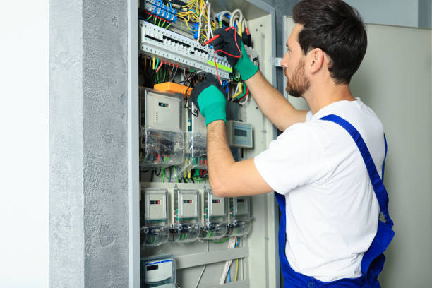 Best Emergency Electrical Repair  in Huntley, IL